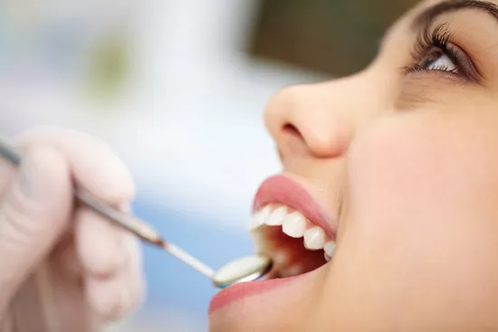 Teeth cleaning tool